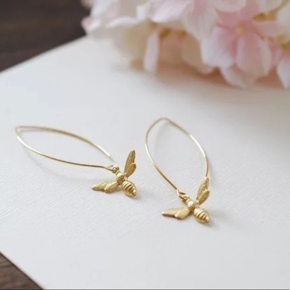 o h ,  h o n e y . e a r r i n g s🍯 - Picture 4 of 4